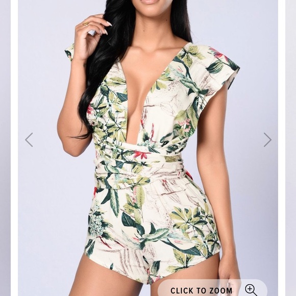 Fashion novas “Welcome to the jungle” romper - Picture 5 of 8